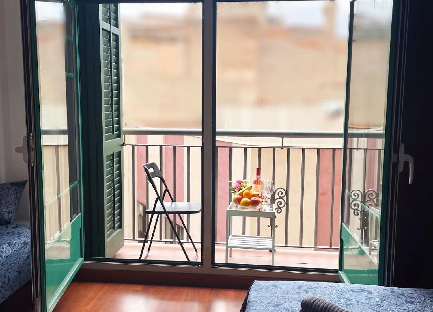 Via Laietana 2 Bed and Breakfast Barcellona 0*,  Spagna
